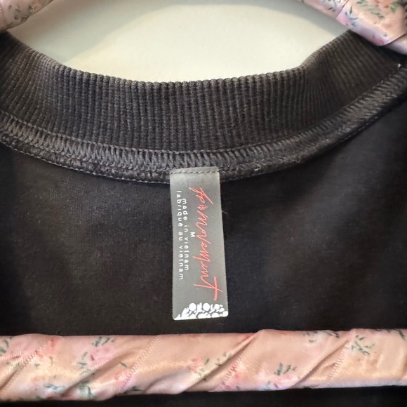 Free People Movement black grey top size medium A16 - Picture 3 of 4